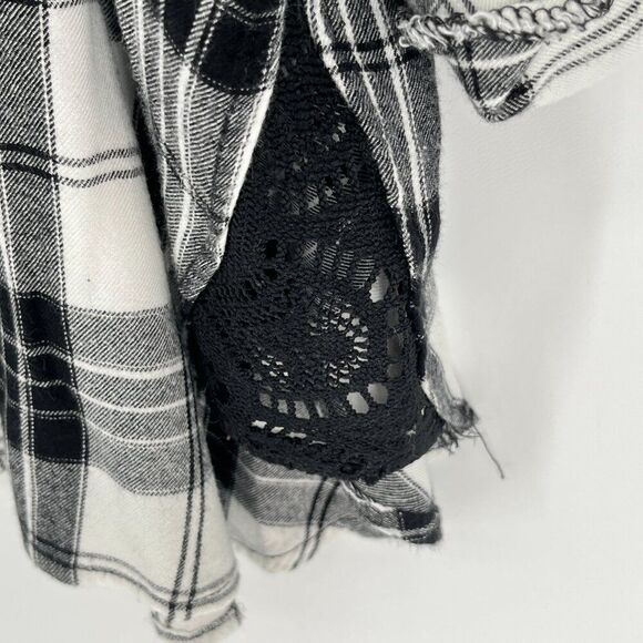 Catherines Plus Size 3X Plaid Button Down Shirt Black White Lace Trim Roll Tab S - Picture 7 of 10